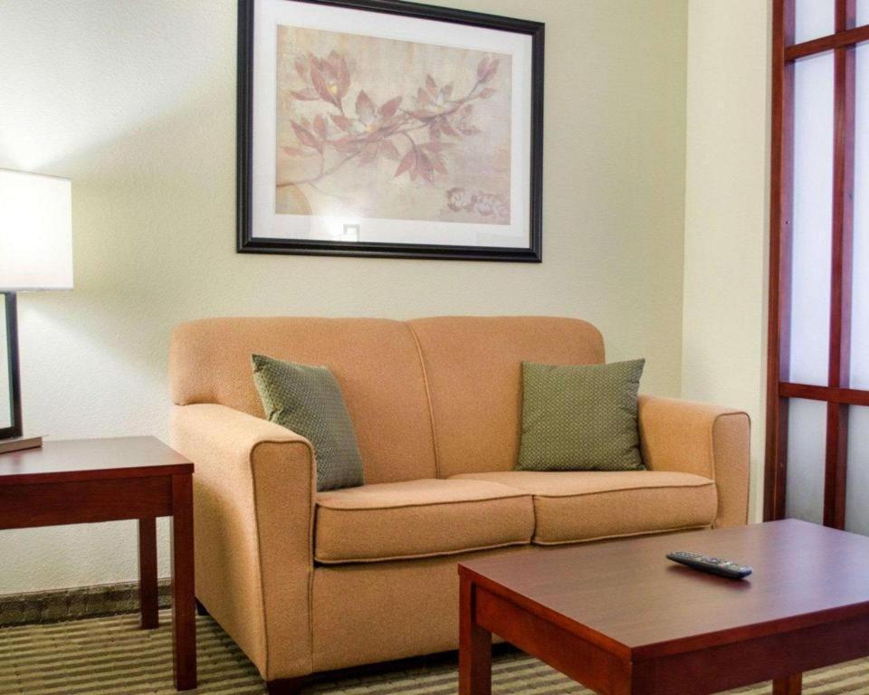 Comfort Suites Greenwood Exteriér fotografie