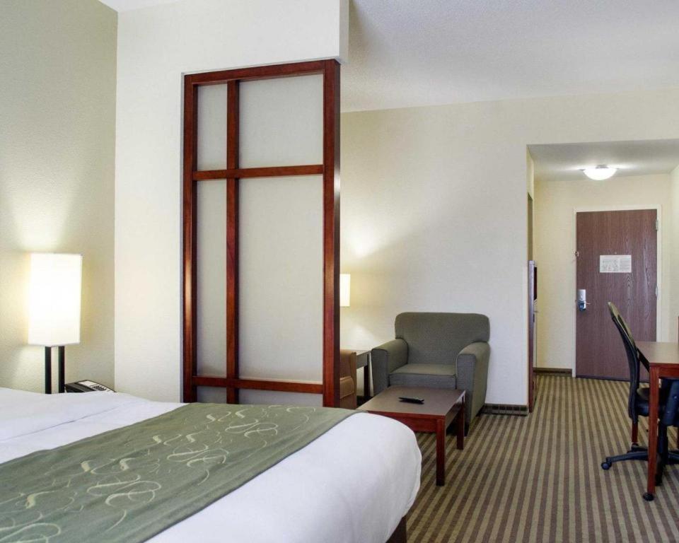 Comfort Suites Greenwood Exteriér fotografie