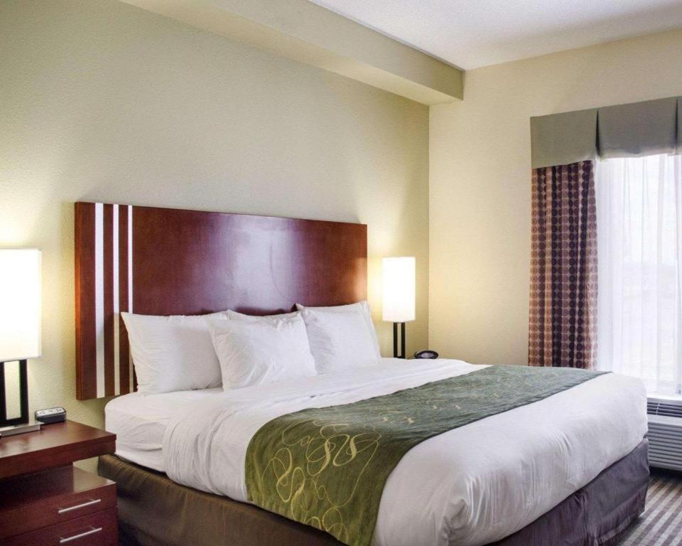 Comfort Suites Greenwood Exteriér fotografie
